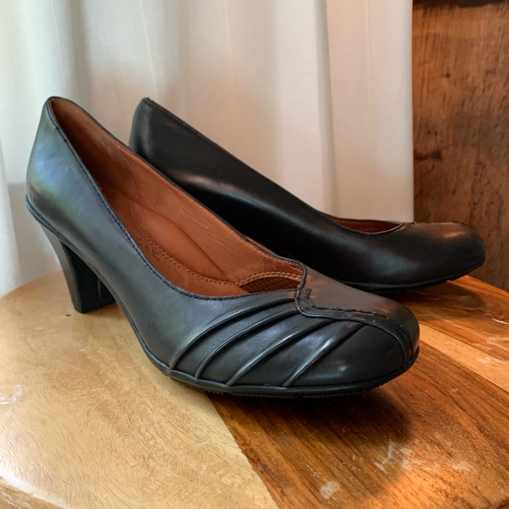 GENTLE SOULS Osaka Sky NEW black leather pumps 9